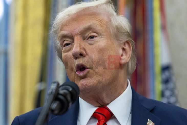 Трамп започна со масовни отпуштања на сојузни службеници - Либертас
