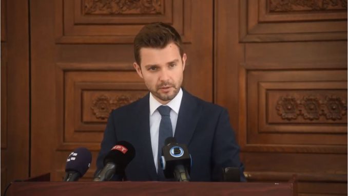 Муцунски смирува дека нема договор со Велика Британија за прифаќање мигранти - Либертас