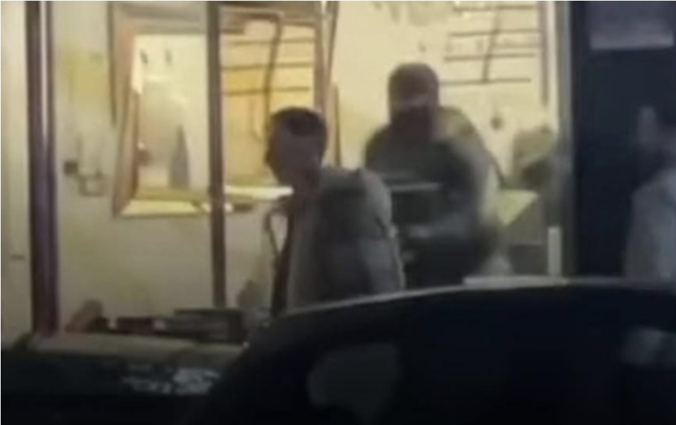 Во грабежот на златарата во Гостивар, разбојниците одзеле 18 килограми злато во вредност од речиси два милиони евра - Либертас