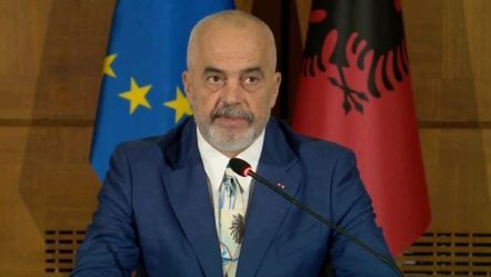 Рама до „Самоопределување“ на Курти: Посакувате Тачи засекогаш да остане во Хаг - Либертас