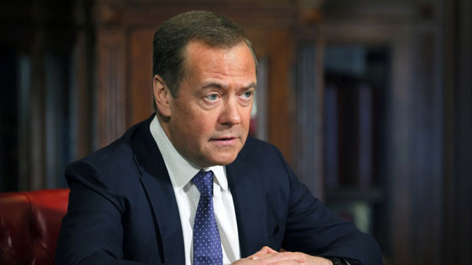 Медведев: Евентуална испорака на американски „Томахавк“ во Украина, би можела да заврши лошо за сите