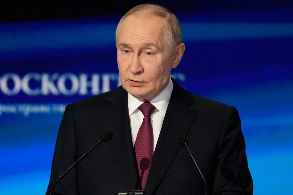 Путин го предупреди Трамп: Ракетите „томахавк“ сериозно ќе ги нарушат односите меѓу Москва и Вашингтон