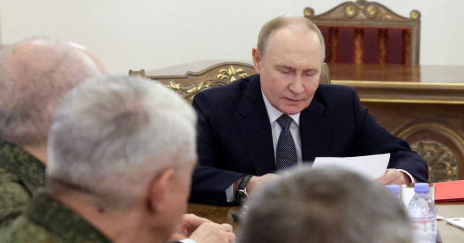Путин: Украинците се повлекуваат на целата фронтова линија