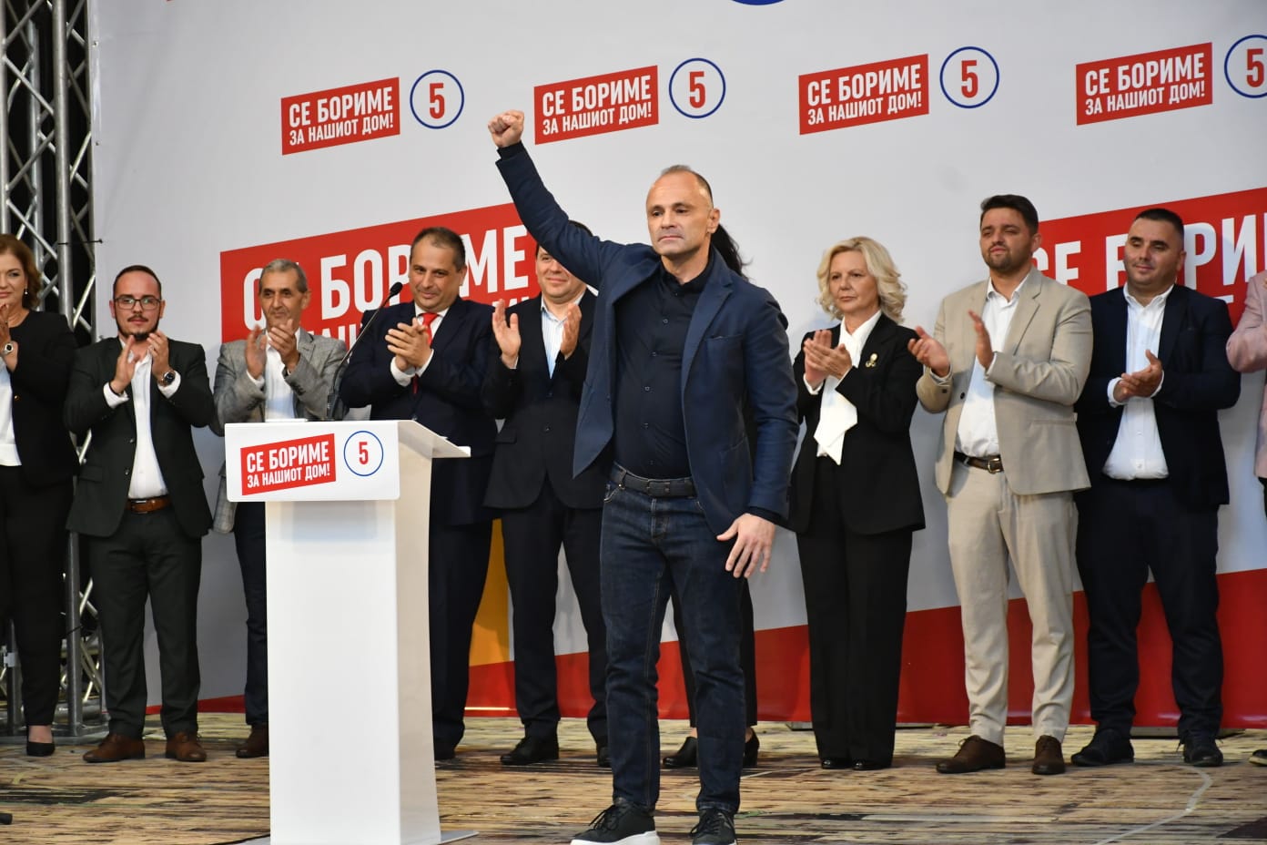 Филипче: Народот нема за леб - власта не прави ништо - Press24
