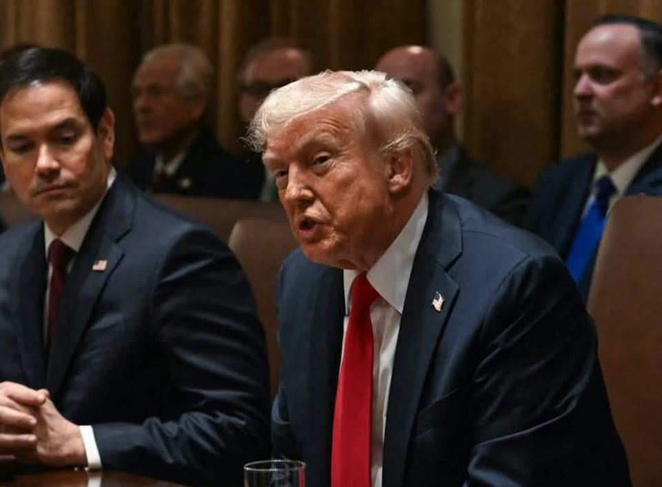 Трамп најави нови 100 отсто дополнителни царини за увозот од Кина - Press24
