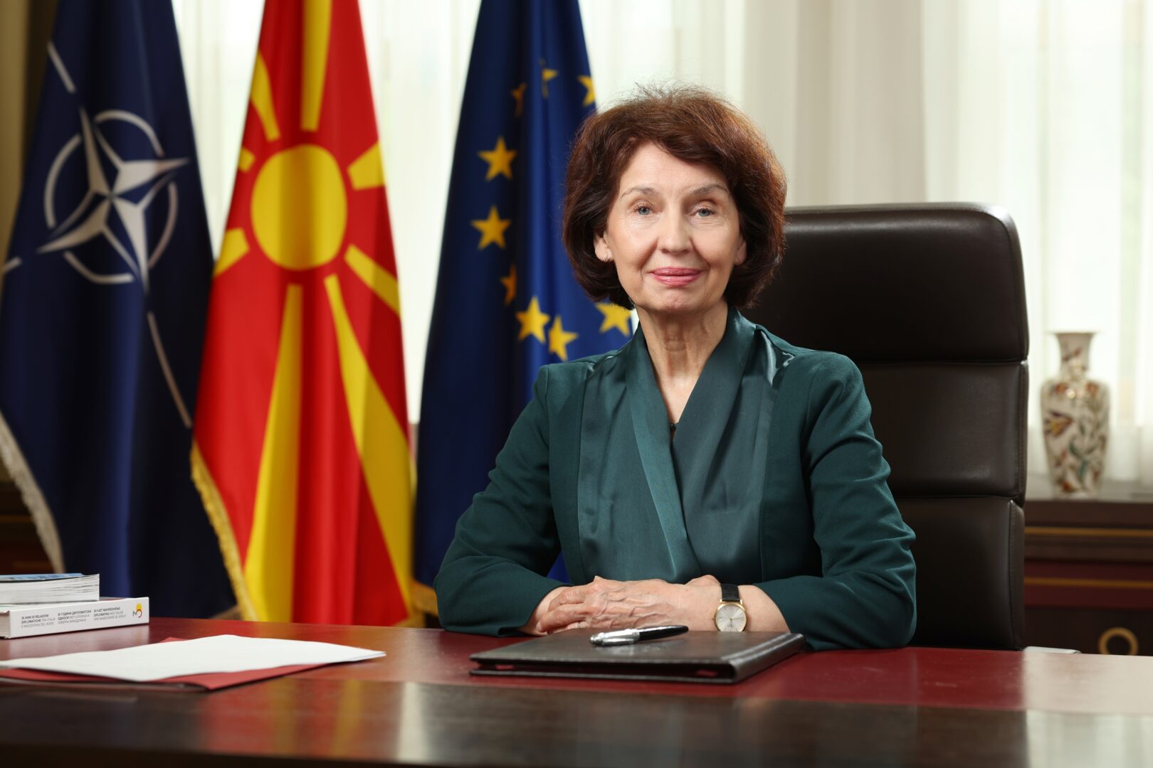 Сиљановска-Давкова пред доаѓањето на Фон дер Лајен: Очекувам да се спомене спорот со Бугарија - Press24
