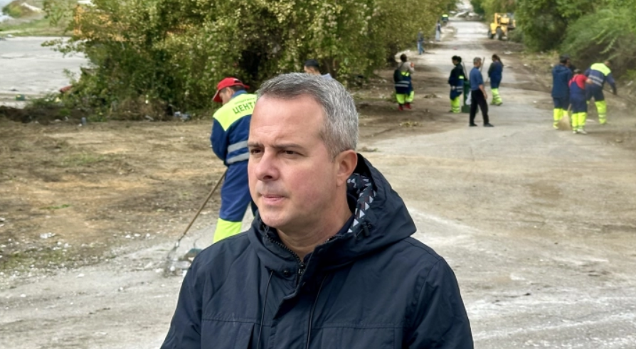 Герасимовски на терен учествуваше во акцијата за чистење на депонијата кај полигонот под Кале - Press24