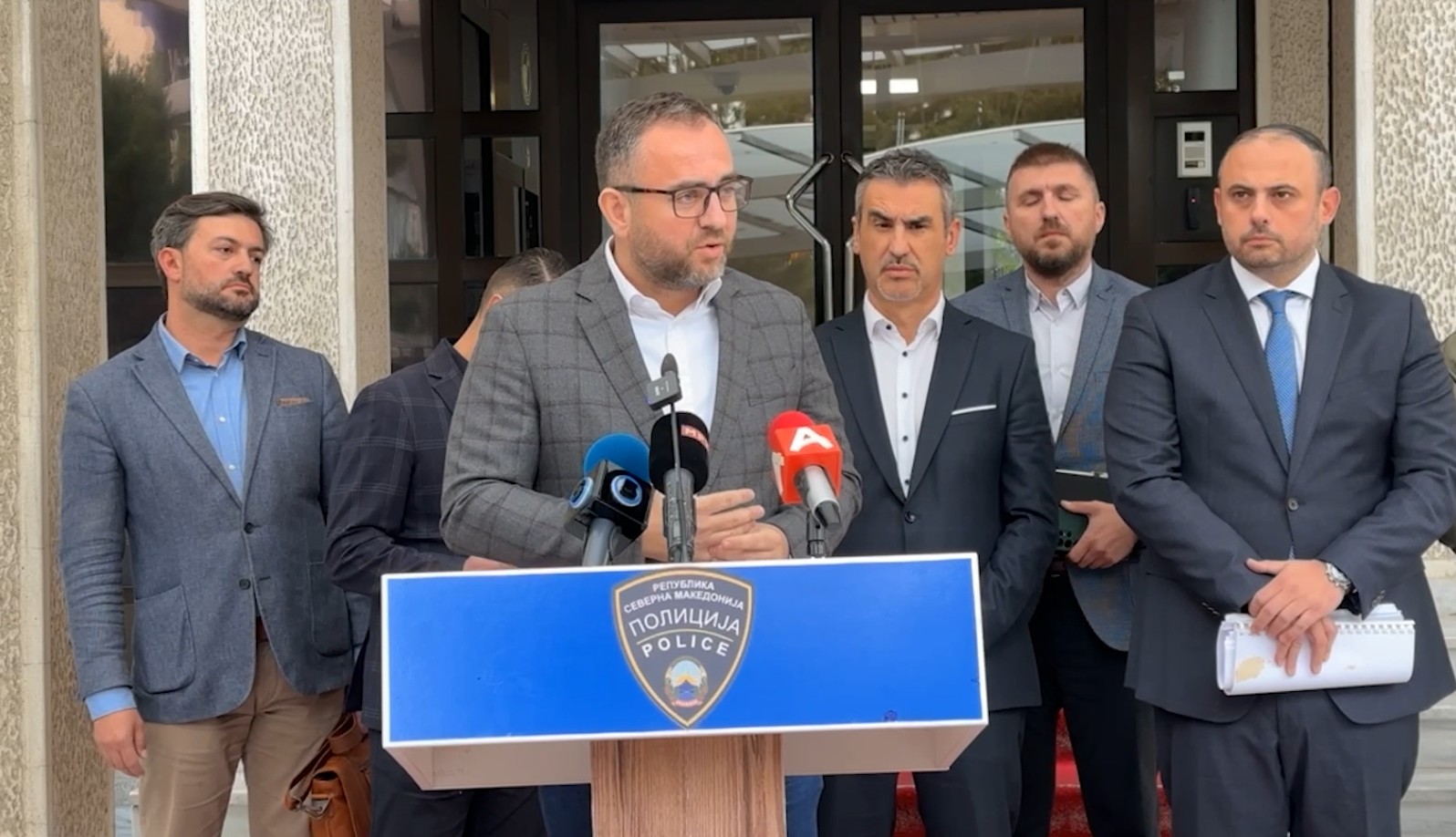 Претставници на „Стоп Вардариште“ на средба со институциите во МВР | Сител Телевизија