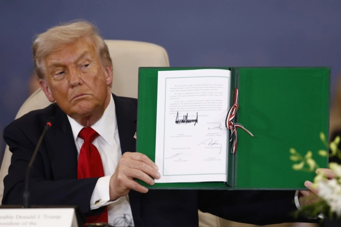 Трамп: Потпишан историски документ, војната во Газа е завршена, започнува реконструкцијата | Сител Телевизија