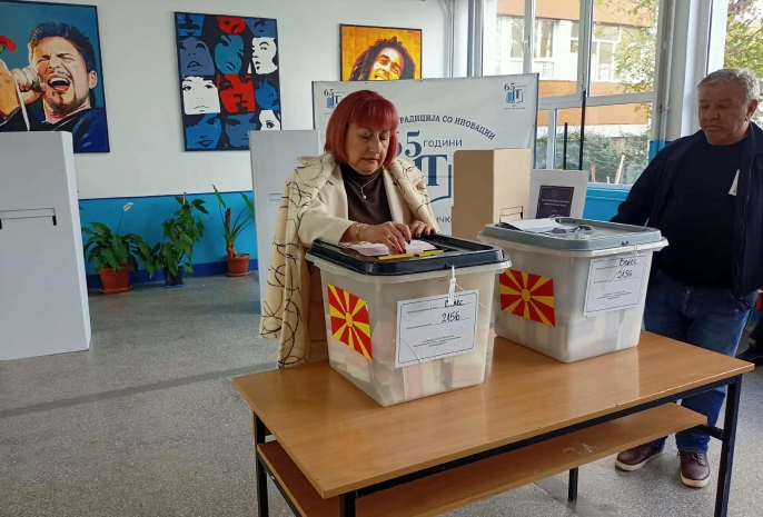 До 13 часот во Чашка излезеноста 40 проценти, во Градско 26,01 | Сител Телевизија