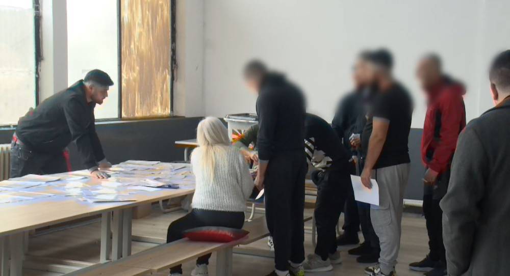 Затворениците поделени, дел не веруваат во ветувањата од изборната кампања, а други очекуваат промени кон подобро - telma.com.mk